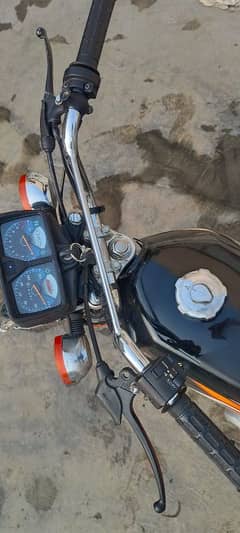 honda black 125 in good condition