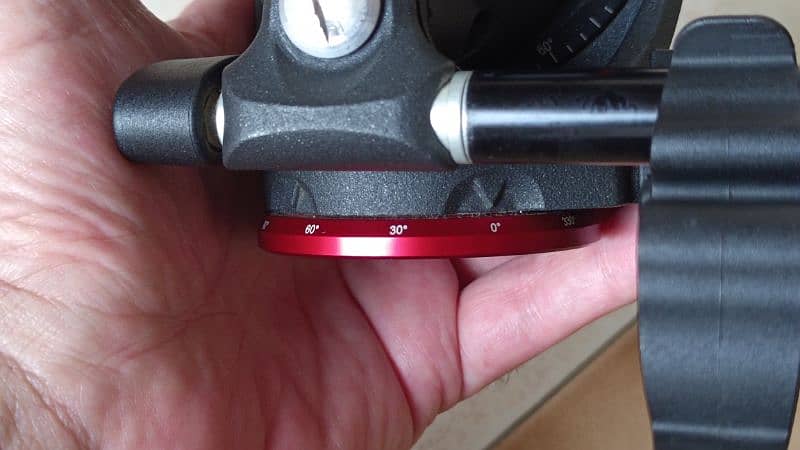 Manfrotto MH055M8-Q5 Photo-Movie Fluid Tripod Head with Q5 QR Plate 14