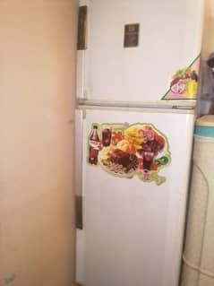 medium size fridge new condition 0