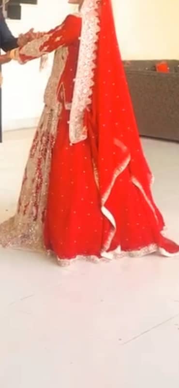 Bridal lehnga / Barat dress / Wedding wear /Bridal dress with jwellery 1