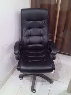 EXECUTIVE TABLE AND CHAIR FOR SALE