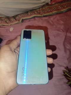 vivo y33s 10/10 condition box available