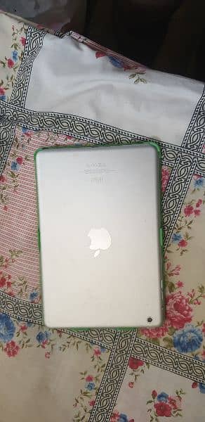 i pad mini 1