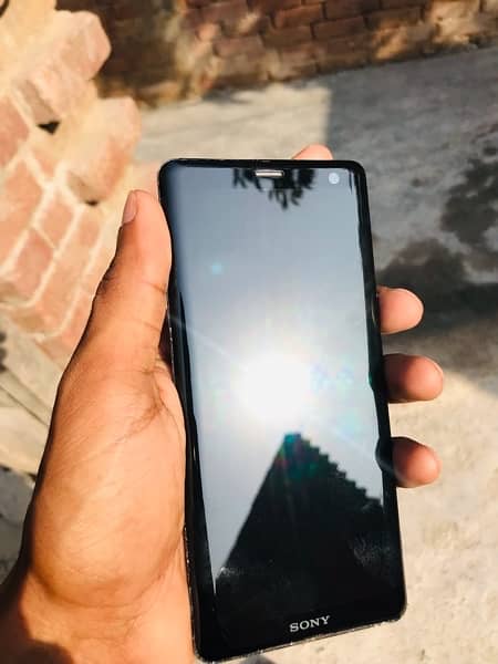 SONY Xperia XZ3 for sale OFFICIAL PTA proved 4