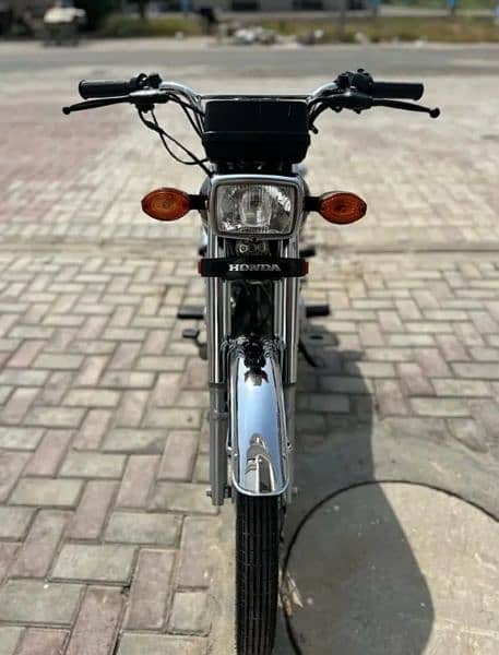 Honda 125 apacial addition 2022-23 modil Karachi number 1