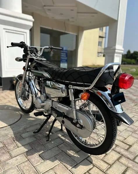 Honda 125 apacial addition 2022-23 modil Karachi number 5