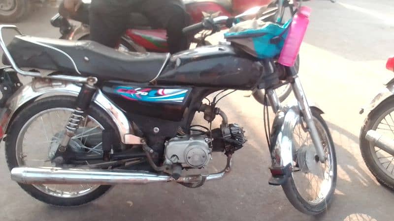 AOA lush condition bike hai koe kam nh hone wala bike mein argant sale 1