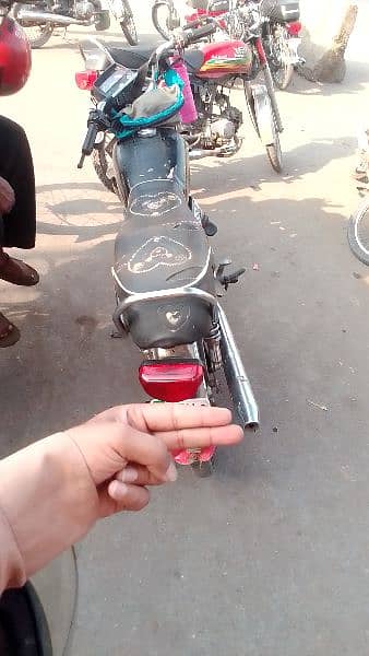 AOA lush condition bike hai koe kam nh hone wala bike mein argant sale 6