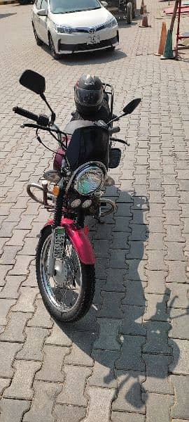 Suzuki GS150 Tour Bike 5