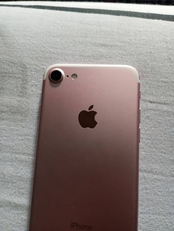 Iphone 7 128GB Original Pta Approved 1