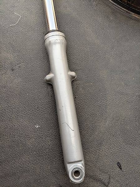 Suzuki GS 150 Shocks 2