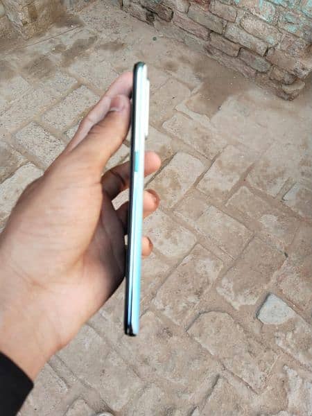 Oppo F15 1