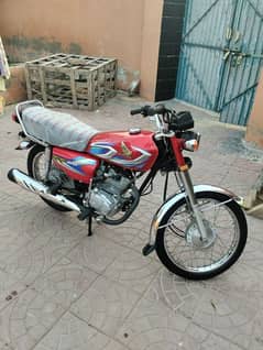 HONDA 125 TOTAL GENUINE. GOLDEN NUMBER