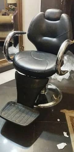 2 Salon Chair + Beauty Porler 1 Trolley O3O1463OOO8 Contact