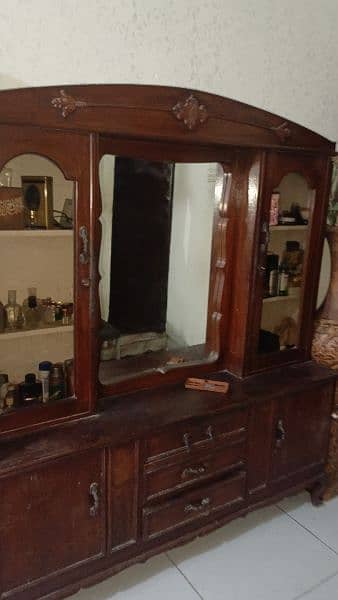 Dressing table + Show case 1