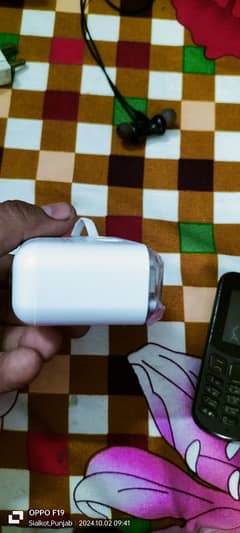 mini size power bank. 10000mh ha digtel display ha aur sath led light