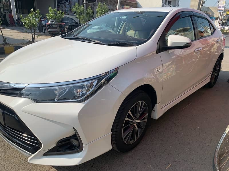 Toyota Corolla Altis 2018 Total original 5