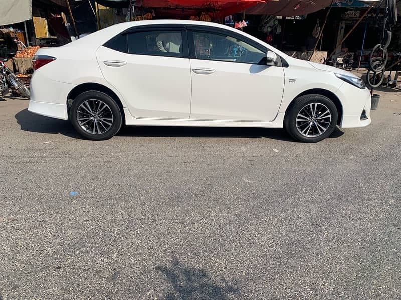 Toyota Corolla Altis 2018 Total original 7