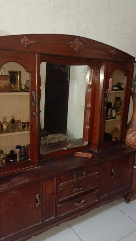 Dressing table 1