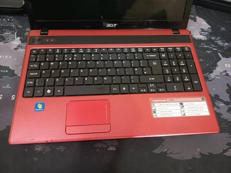 Acer Aspire 5736Z Intel (R) Pantium T4500 4GB Ram 320GB HDD 19