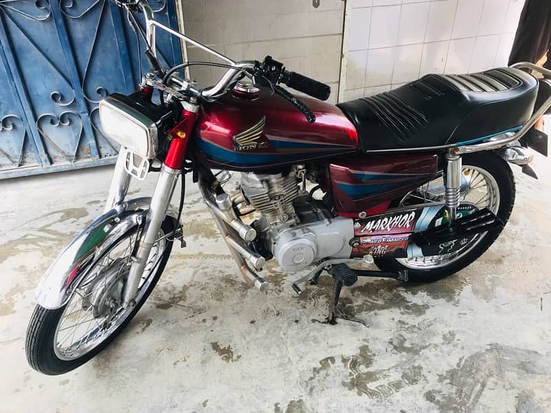 Honda CG 125, Model 2007 3