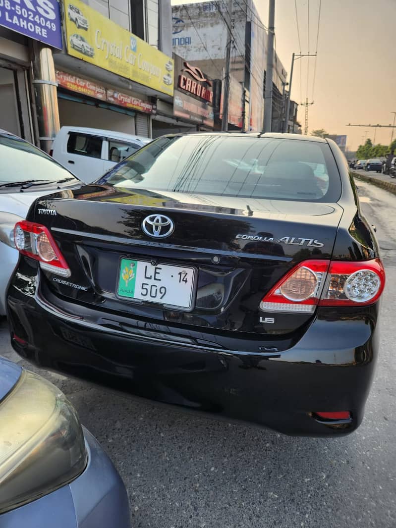 Toyota Corolla Altis 2014 1