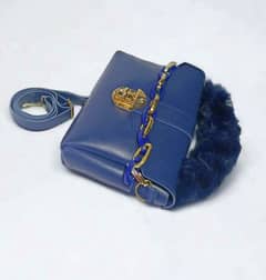 Chunky chain purse with fur for women and girls