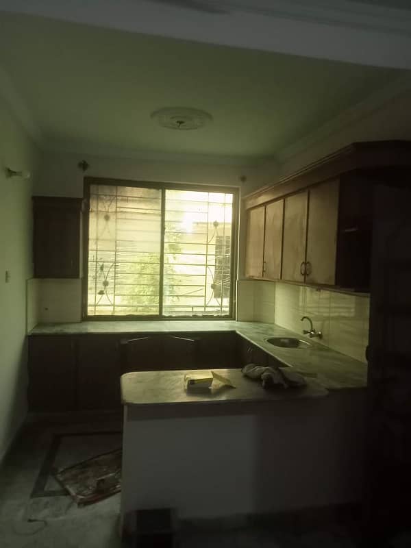 4 marla ground floor for rent 10