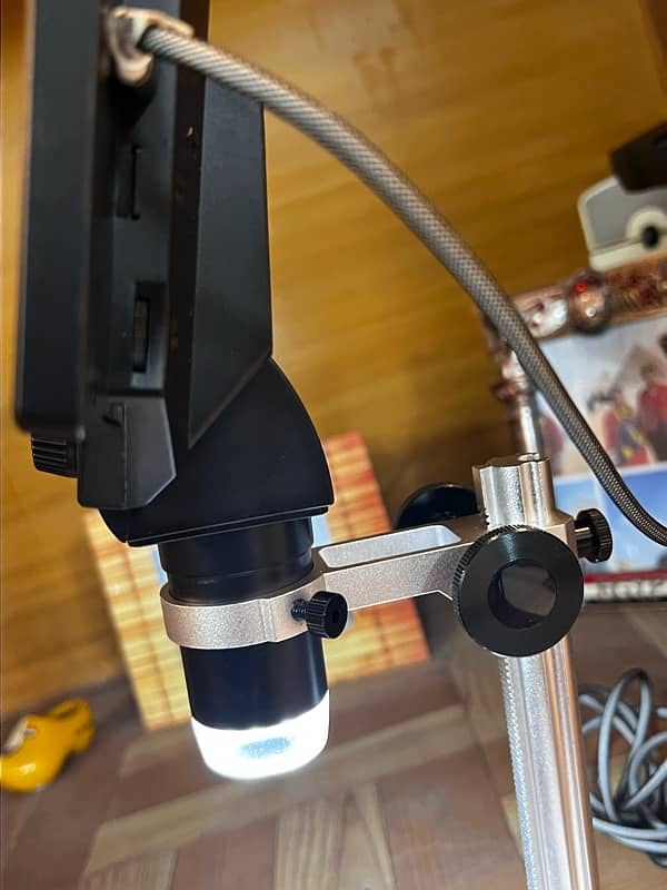 Portable digital microscope  with 7 inch lcd, 12 MP high expansion 13