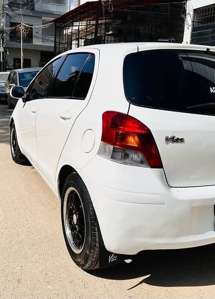 Toyota Vitz 2008 5