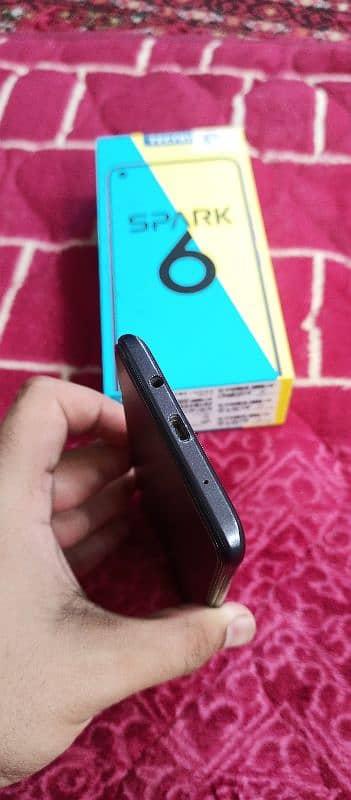 Tecno Spark 6 4/64 With Box 5