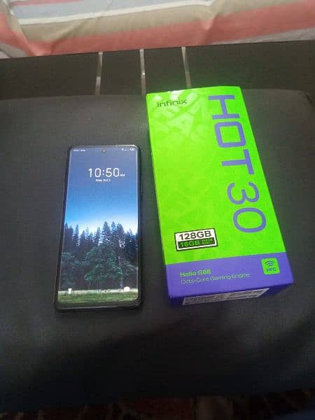 Infinix HOT 30 1