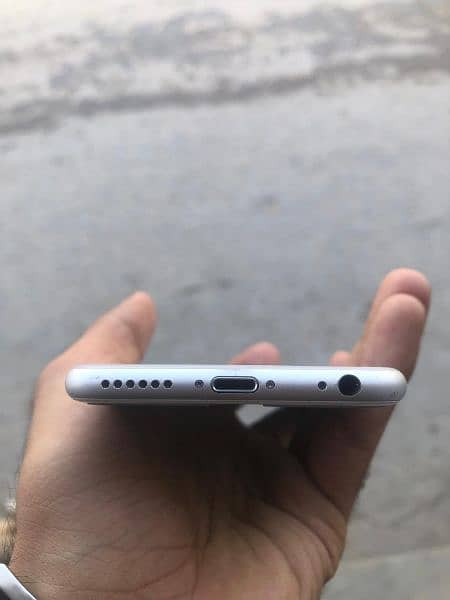 iPhone 6s 64gb pta approved 4