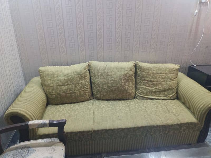 5 Seater sofa 1