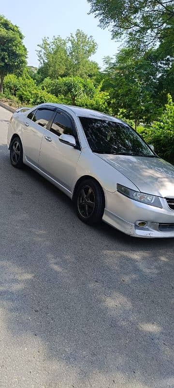 Honda Accord CL9 2.4 2004 4