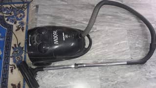 Vacuum Cleaner black and Decker 0