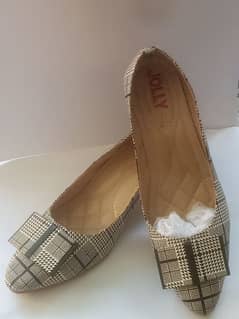 jolly brand size 37 and white and black color