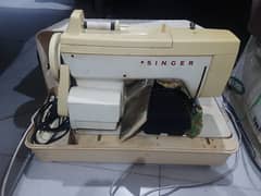 Singer computerised sewing machine 0