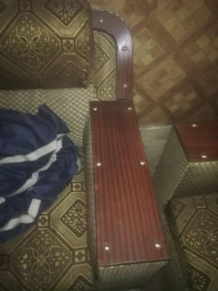 Sofa Set is Good condition like new 6