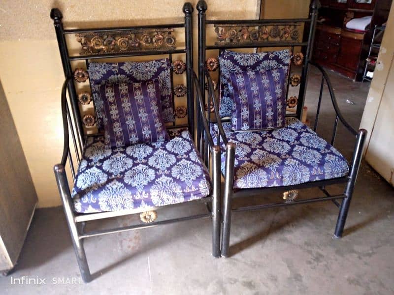 4 seater Iron sofa set 2