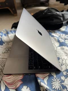 Macbook pro 2017