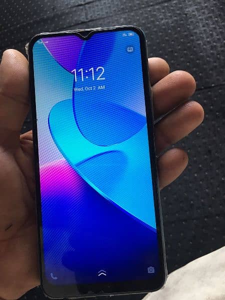 vivo y20s only mobail 4 128 1