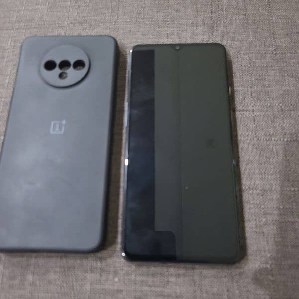 Phone Oneplus 7T. 8/128GB. Only phone. 1