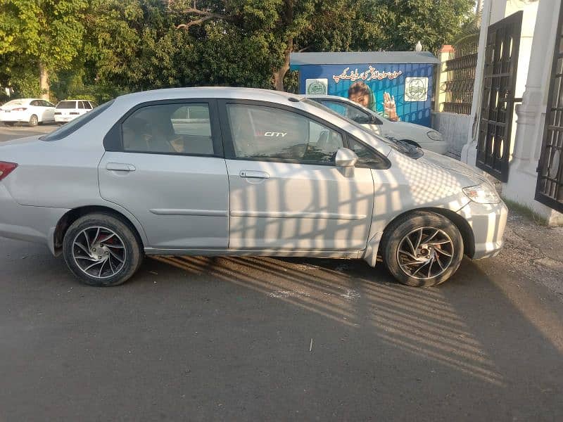 Honda City IDSI 2005 5