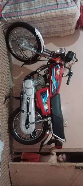 honda 125 2024 model. Rs 220000 4