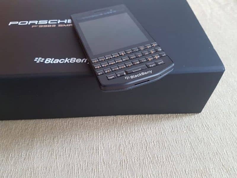 blackberry Porsche 4