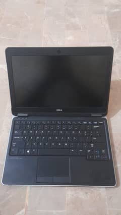 DELL LATITUDE E7240 CORE i7 4th GEN 8GB RAM  / 256 SSD