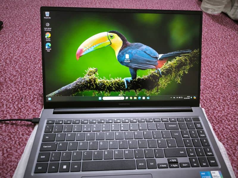 Samsung Galaxy Book 3 Core i5 13th Gen 9