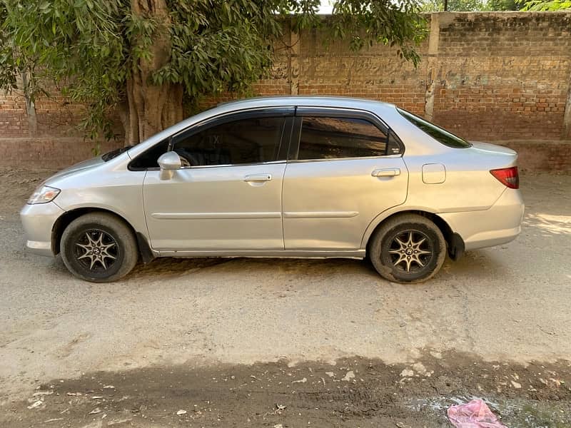 Honda City IDSI 2005 4