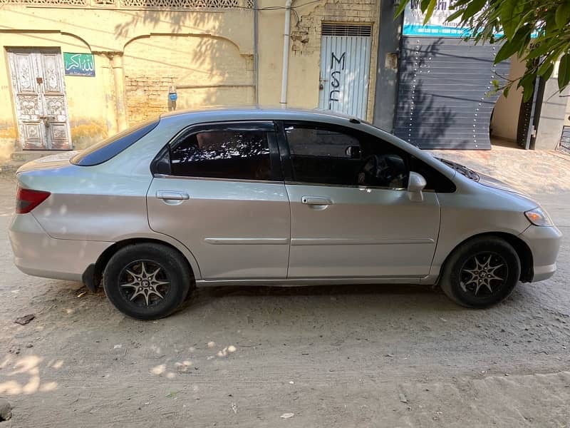 Honda City IDSI 2005 5